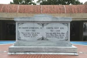 Grabstätte von Martin Luther King und seiner Frau in Atlanta