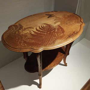 Tisch von &Eacute;mile Gall&eacute;