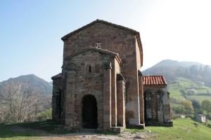 Die vorromanische Kirche Santa Cristina de Lena