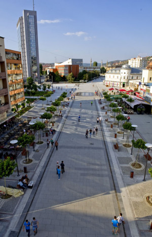 Skanderbeg Platz Pristina am Tag