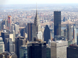 Wolkenkratzer-Wald in Midtown Manhattan mit Chrysler-Building im Zentrum
