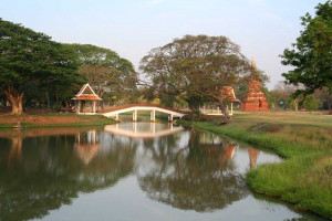 Wasserläufe durchziehen den Archäologiepark Ayutthaya