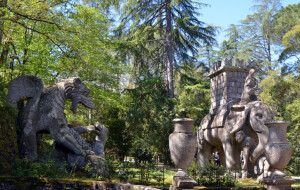 Steinerne Tiere im Sacro Bosco