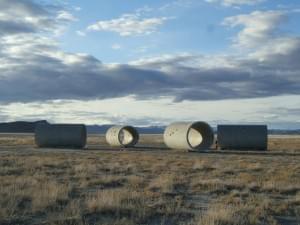 Sun Tunnels (Ausschnitt) von Nancy Holt