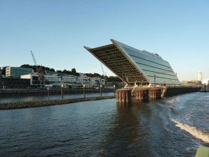 Teil der Architektur-Perlenkette: das Dockland-Bürogebäude