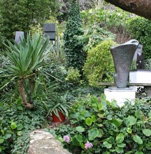 Garten der Künstlerin Barbara Hepworth