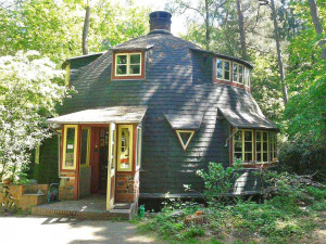 Die K&auml;seglocke nach Pl&auml;nen von Bruno Taut