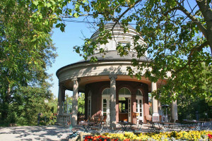 Das Teehaus im Weißenburgpark